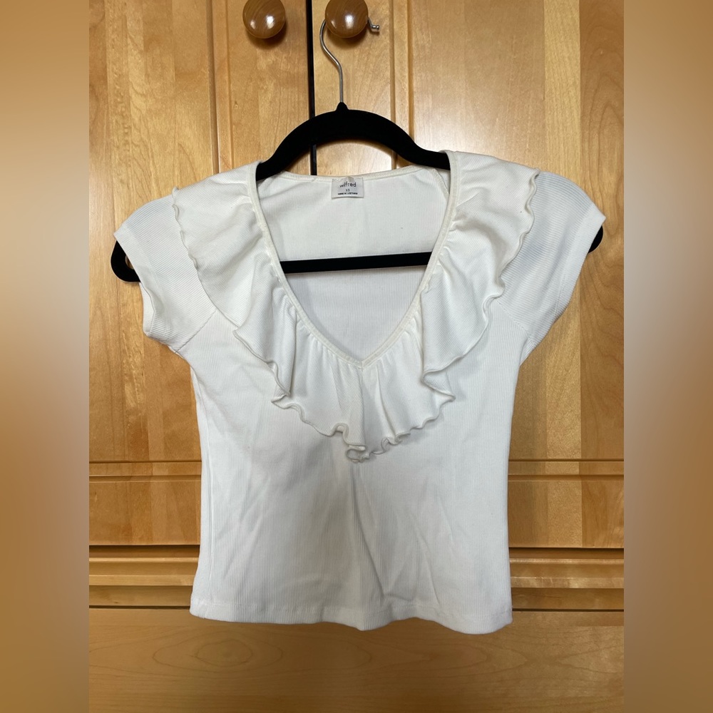 Wilfred White Crop top